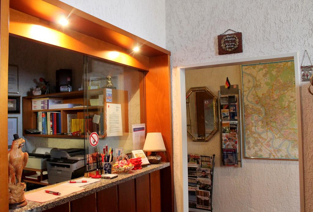 Adler 3* Düsseldorf